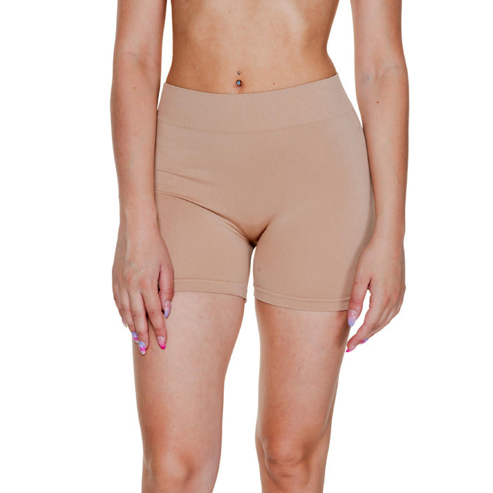 Vero Moda Minimalist Nude Stretchy Shorts