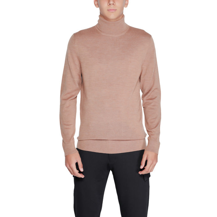 Calvin Klein Minimalist Turtleneck 100% Wool Sweater