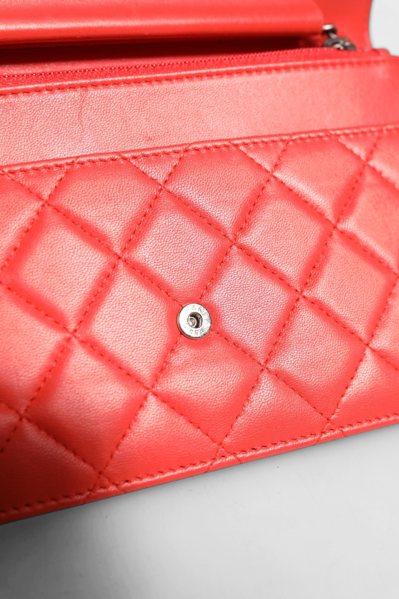 Chanel Leather Boy Wallet On Chain - Red