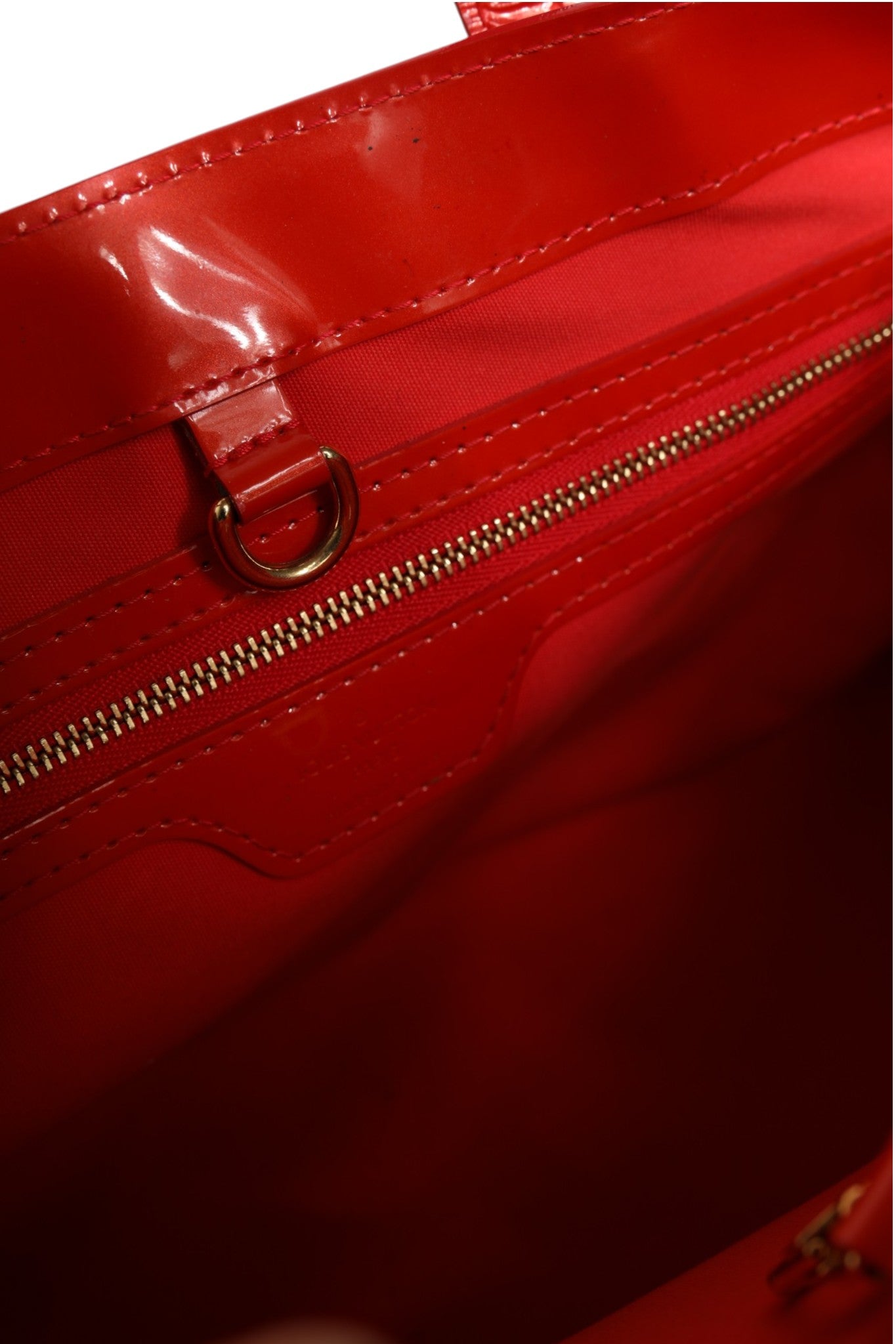 Louis Vuitton Monogram Vernis Wilshire PM - Red