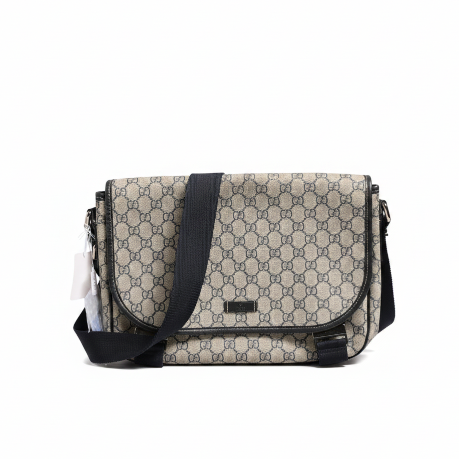Gucci GG Supreme Messenger Bag