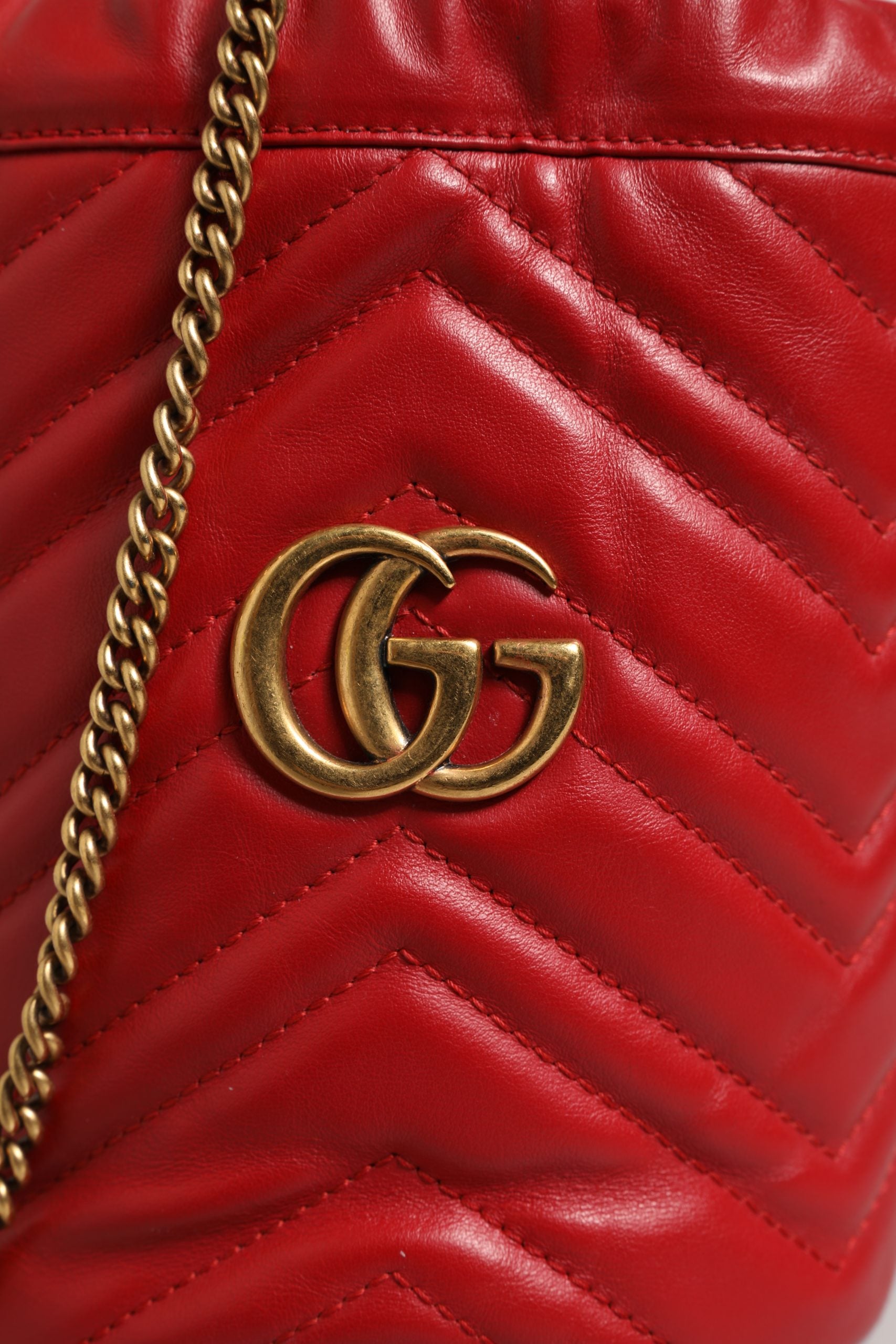 Gucci GG Marmont  Chevron Quilted Bucket Bag - Red