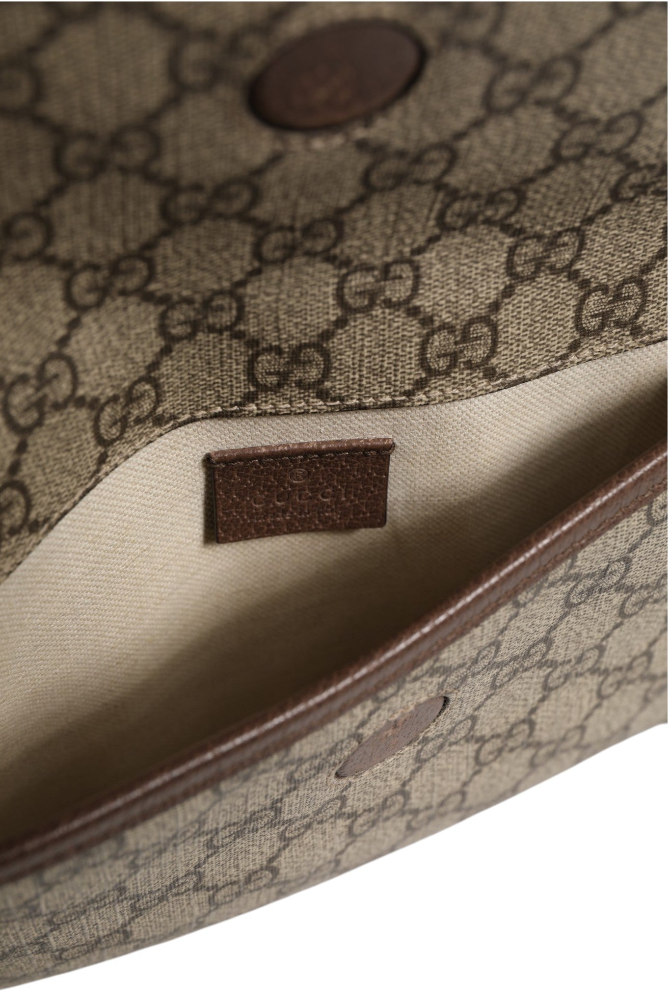 Gucci GG Neo Supreme Canvas Belt Bag