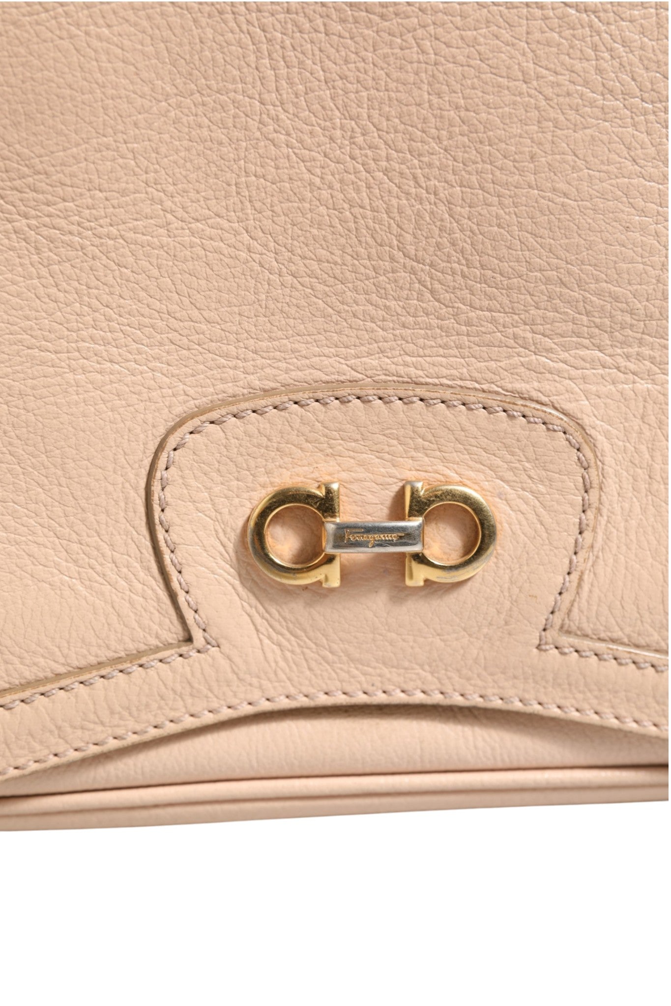 Salvatore Ferragamo Gancini Shoulder Bag - Powder Pink