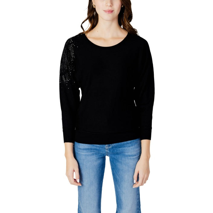 Guess Quarter Sleeve Embellished Sweater - black