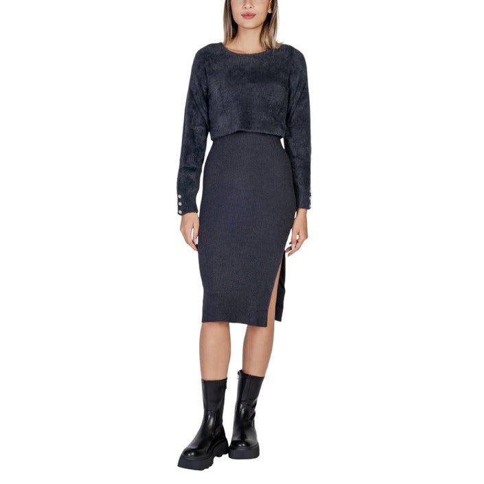 Morgan De Toi Long Sleeve Side Slit Winter Midi Dress