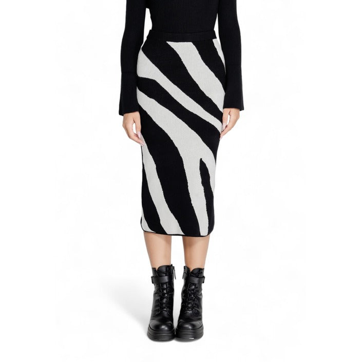 Vero Moda Monochrome Zebra Midi Skirt