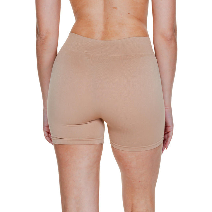 Vero Moda Minimalist Nude Stretchy Shorts