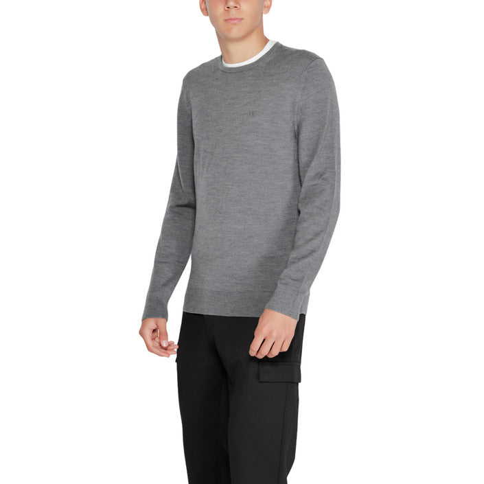 Calvin Klein Minimalist Crewneck 100% Wool Sweater