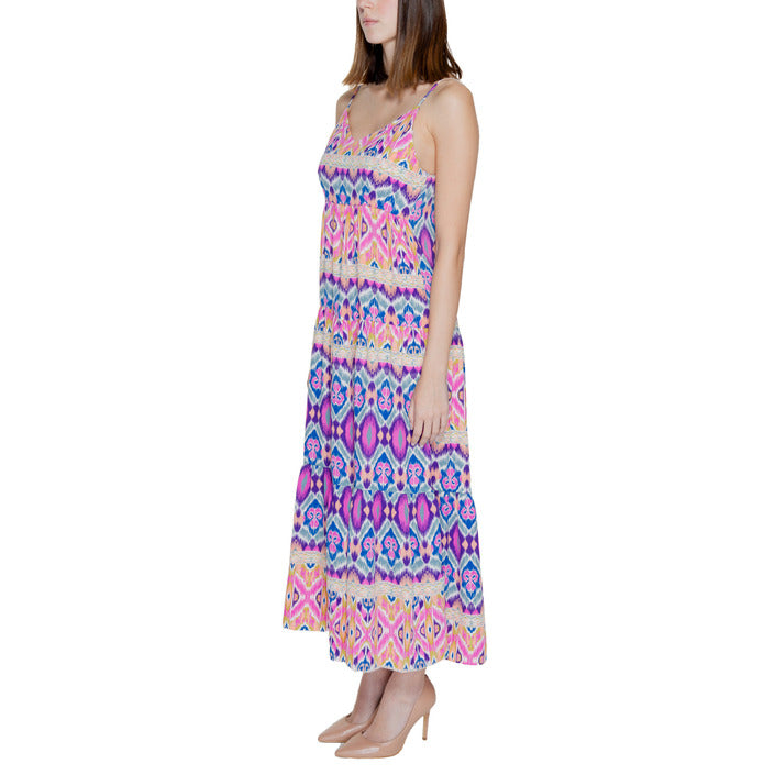 Only Tribal Midi Dress With Sweetheart Neckline