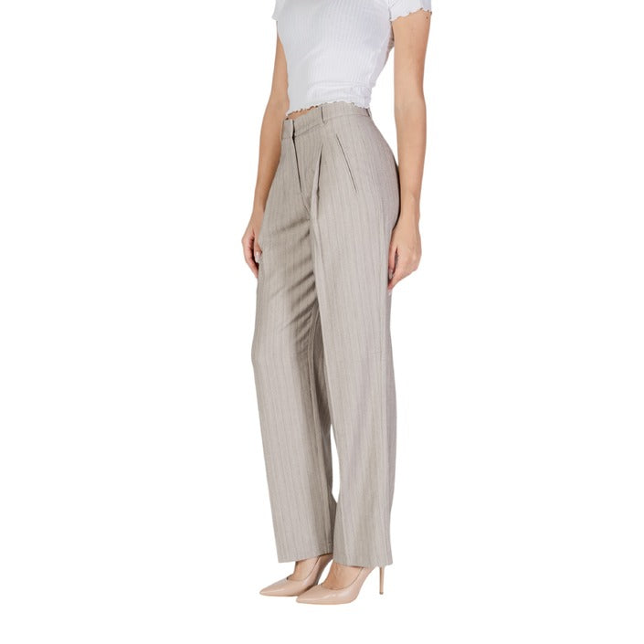 Vero Moda Straight Leg Fit Suit Pants