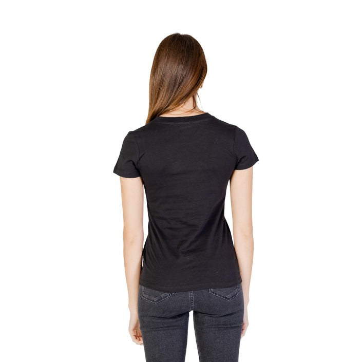 Calvin Klein Jeans Logo Pure Cotton T-Shirt - black