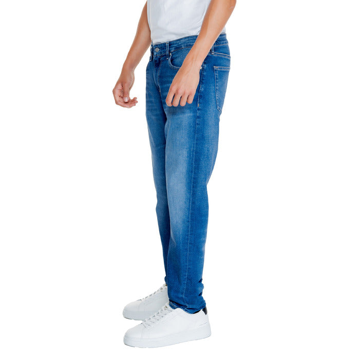 Calvin Klein Jeans Logo Regular Fit Light Wash Jeans