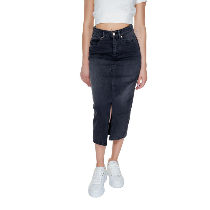 Vero Moda Classic Dark Wash Denim Skirt