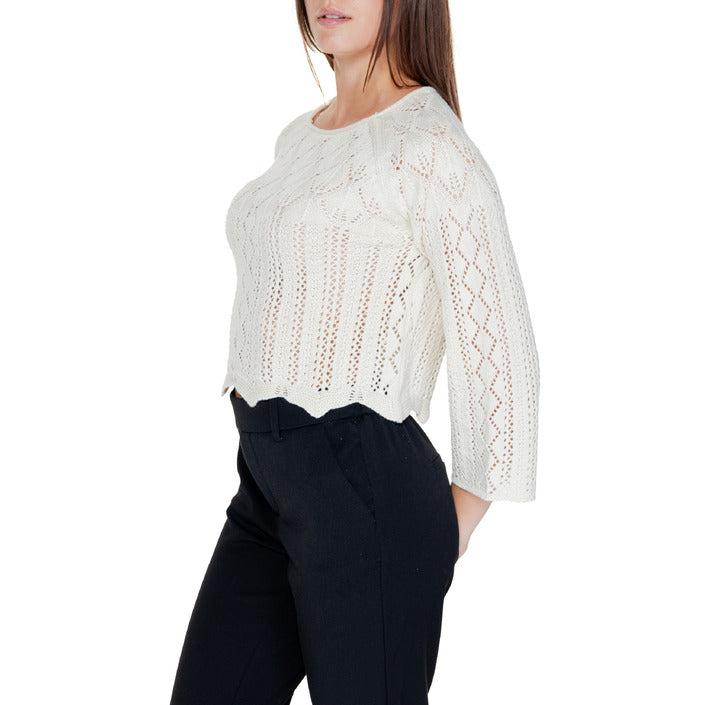 Vero Moda Lace Quarter Sleeve Top - cream/white