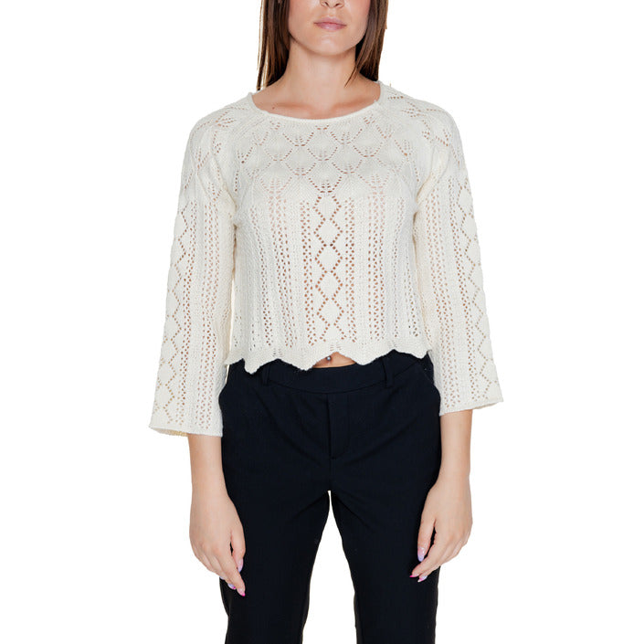 Vero Moda Lace Quarter Sleeve Top - cream/white