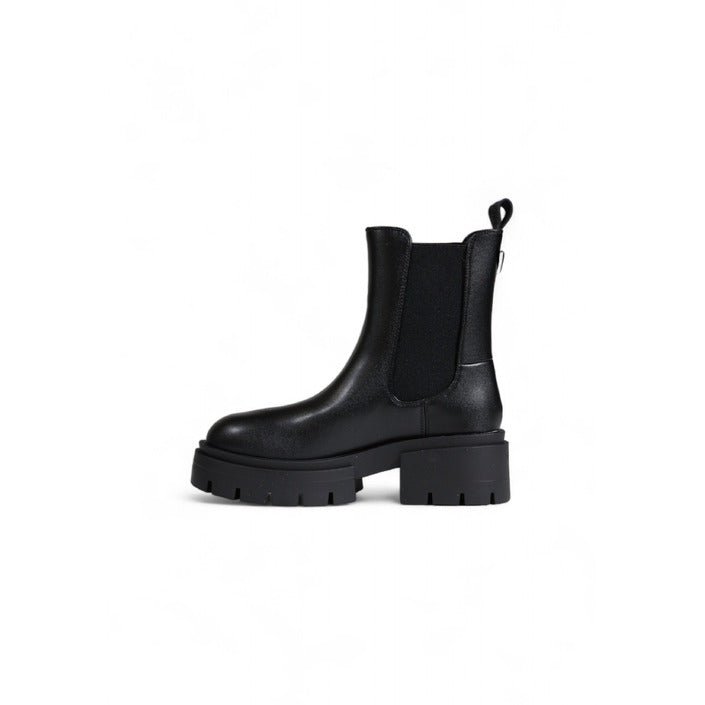 Guess Minimalist All Black Vegan Leather Chelsea Boots