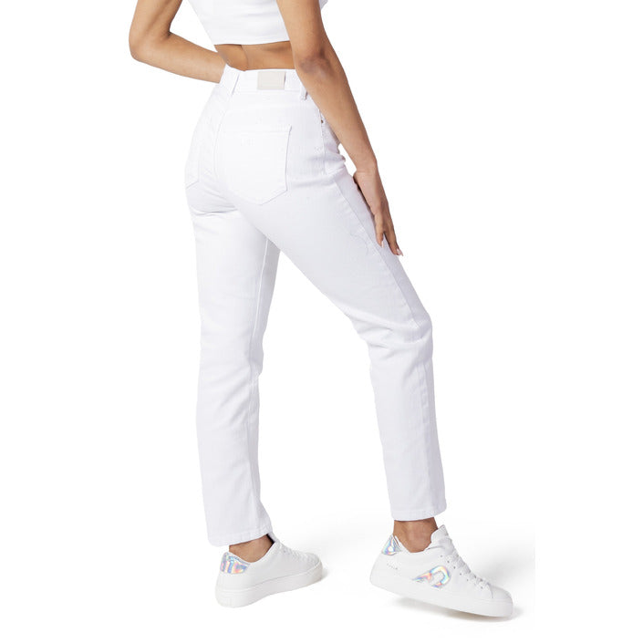 Only Minimalist Straight Leg Fit Ankle Cut White Denim Jeans