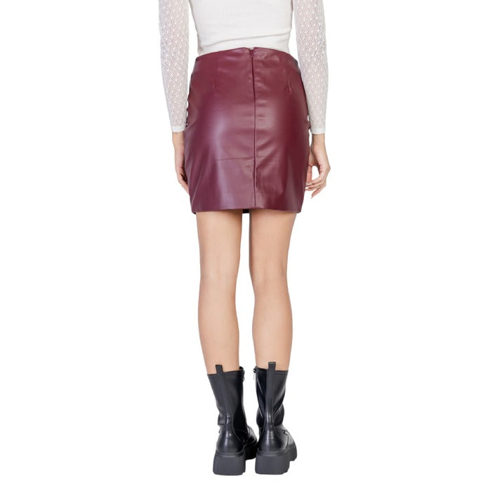 Ichi Vegan Leather Mini Skirt - Black Or Bordeaux