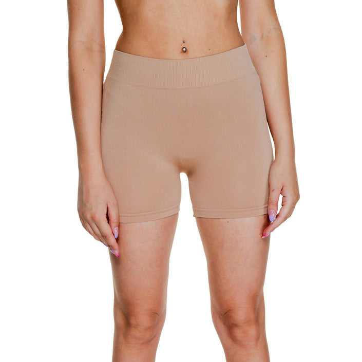 Vero Moda Minimalist Nude Stretchy Shorts