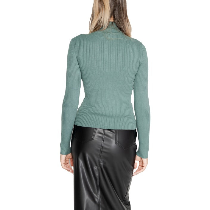 Jacqueline De Yong  Turtleneck Ribbed Knit Top & Sweater