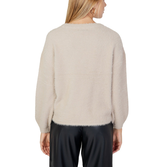 JDY Minimalist V-Neck Sweater & Knit Top - beige