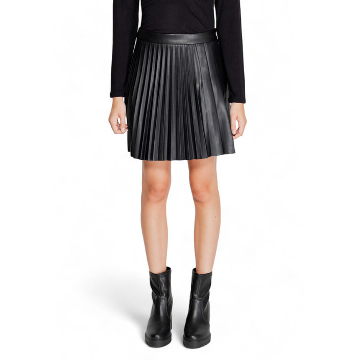 Morgan De Toi Vegan Leather Pleated Black Mini Skirt