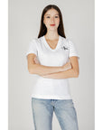 Calvin Klein Jeans Logo Pure Cotton V-Neck T-Shirt