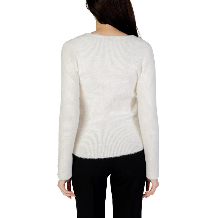 Morgan De Toi Minimalist Soft Luxe White Sweater