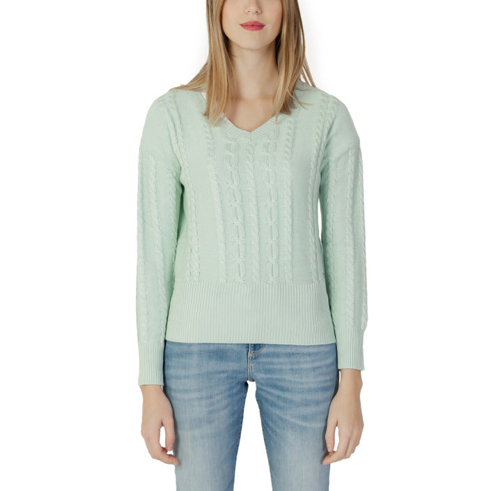 Guess Minimalist Cable Knit Cotton-Blend Sweater