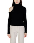 Hanny Deep Shoulder Cut-Out Turtleneck Sweater - black