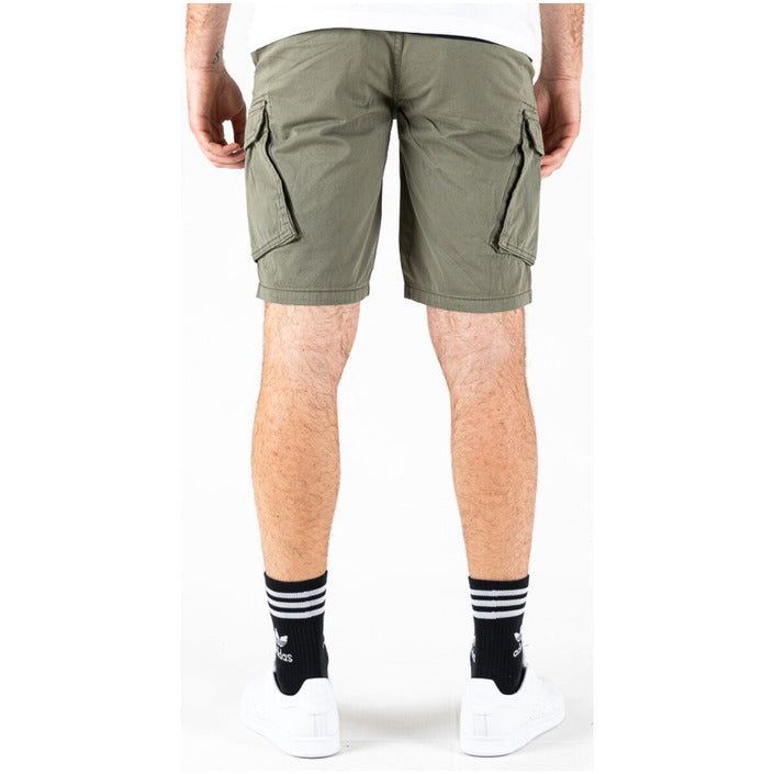 Lyle & Scott Logo Cargo Shorts