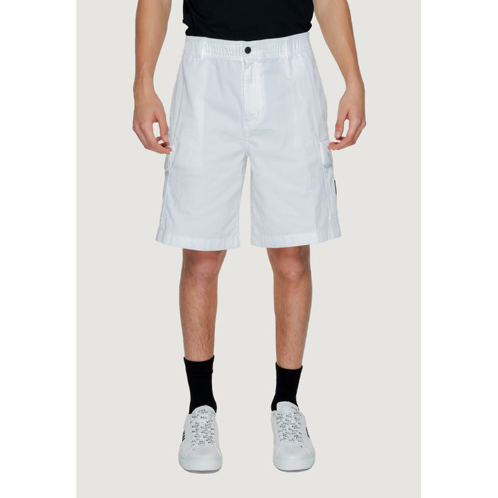 Calvin Klein Jeans Chino Shorts - white