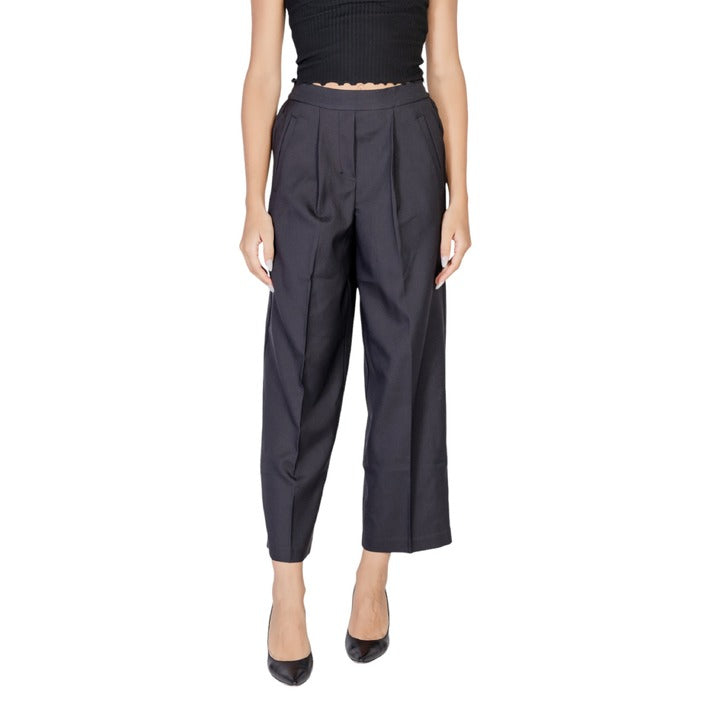 Ichi Minimalist Wide Leg Culottes 