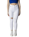 Tommy Hilfiger Jeans Logo Ripped & Distressed White Denim Ankle Cut Jeans